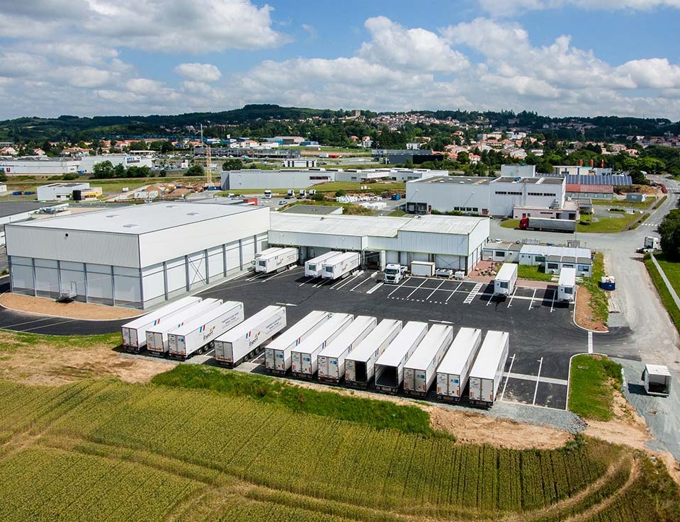 prise-de-vue-drone-pouzauges-zone-industrielle Traduction texte anglais à Albi